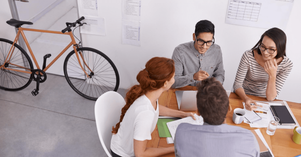 Managers motivating members