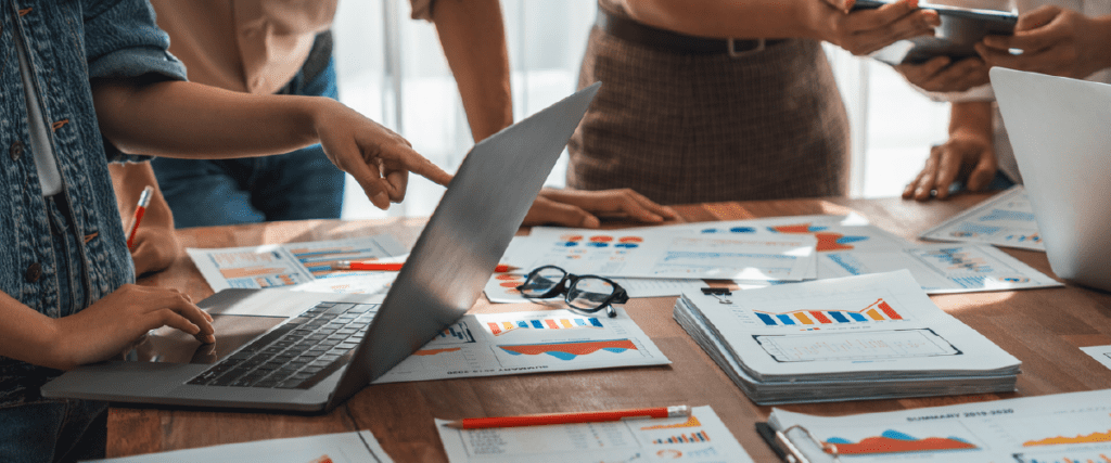 budgeting-meeting-01